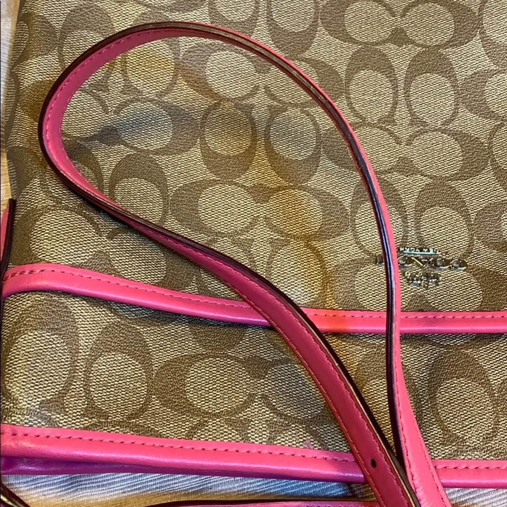Coach leather crossbody iconic logo GC hardly worn